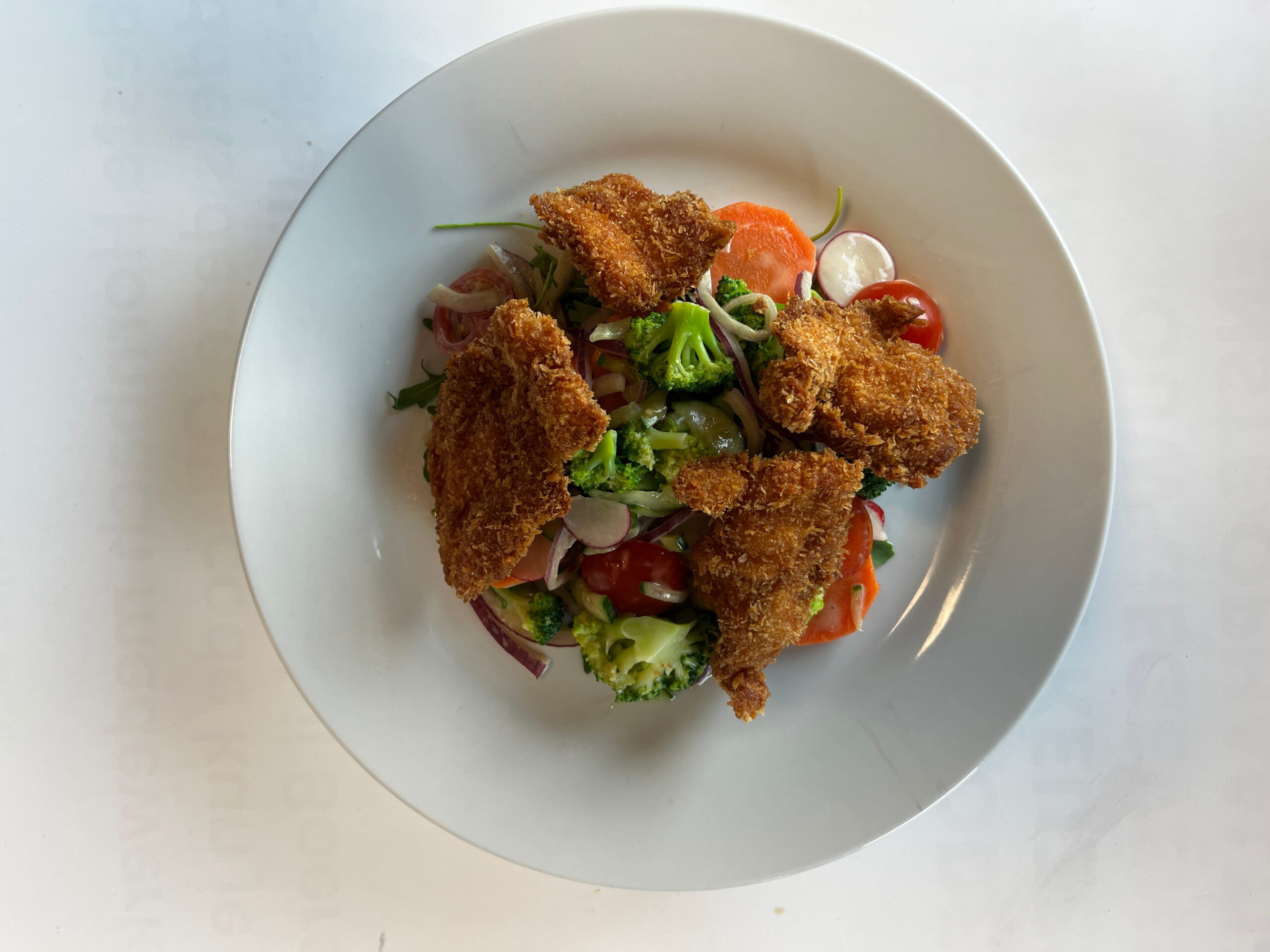 Stap 5 salade gefrituurde kip